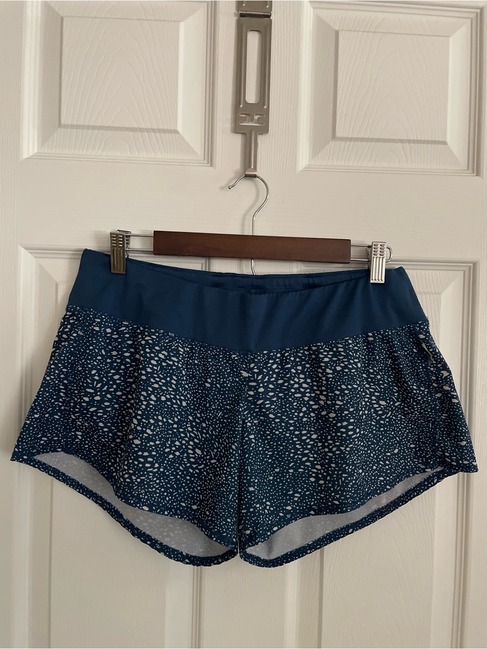 Oiselle Mac Roga Running Shorts Navy Speckled Print Size 6